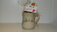 Tasse en grès , avec inscrition ?       , avec un sachet de tisane " le thé de l'amitié "