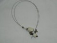 Collier blanc